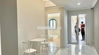 Trống Sẵn Căn Hộ 2PN Ban Công Full NT Cao Cấp Ngay Chợ Thạch Đà