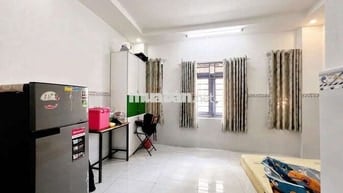 Studio Cửa Sổ, Nằm Ngay ngay Phạm Văn Đồng, Gần Sân Bay.