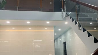 Cho thuê nhà nguyên căn có ki ốt,làm MBKD mặt tiền5 M đường lớn 