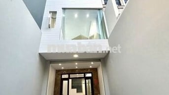 NHÀ HOT! Cho thuê nhà 10B Cửu Long, Q.Tân Bình. Nhà mới, DTSD 500m2