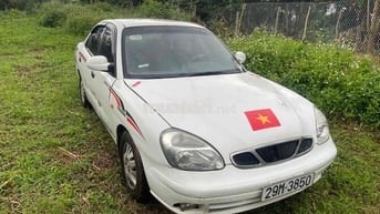 Daewoo Nubira 2000 1.6 SE MT - 999999 km