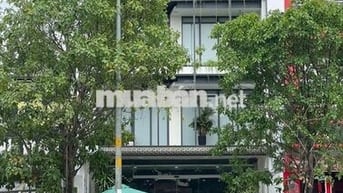 CHO THUÊ NHÀ MT BÀU CÁT_ 10X20M_ TRỆT 4 LẦU_ THANG MÁY, SẴN MÁY LẠNH.