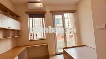 Bán nhà tập thể phố Võ Thị Sáu nhà đẹp 2 thoáng ở ngay 80mT5 giá nhỉnh