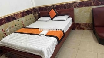 Cho thuê phòng tháng khách sạn