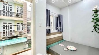 Căn Hộ đầy đủ tiện ích, bancol siêu thoáng , chỉ cần xách vali vào ờ