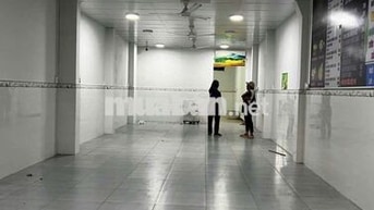 CHO THUÊ NHÀ GÓC 2 MẶT TIỀN ĐƯỜNG 5X30 1 LẦU