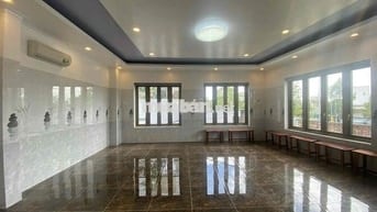 CHO THUÊ VĂN PHÒNG TOÀ NHÀ MẶT TIỀN NGUYỄN VĂN CỪ