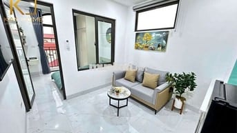 Siêu phẩm CCMN 1n1k 35m2 Full đồ xịn sò. Ban công thoáng tại Cự Lộc
