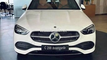 Mercedes-Benz C200 2025