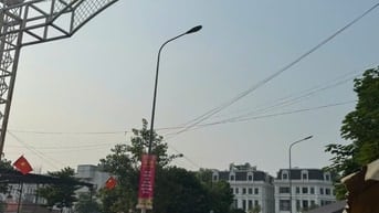 Cần tuyển thợ rửa xe và biết làm nội thất, thay dầu máy, 