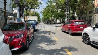 🏩 Bán đất mt Hoài Thanh, 94m2, 7 tỷ tl khu pháo hoa