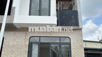 Nhà 2 tầng giáp KCN Nam Tân Uyên