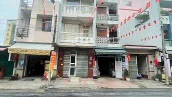 Mặt tiền Phan Thị Hành, DT 4,1 x 15m vuông đủ LG. nhà đúc 4,5 tấm đẹp