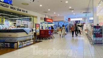  BỖ SUNG NHÂN SỰ HỆ THỐNG CỬA HÀNG K.V Q10