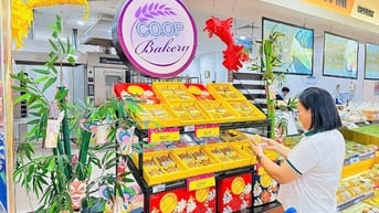 Bổ sung nhân viên trung tuổi tạp vụ, phụ quầy hàng dịp trung thu