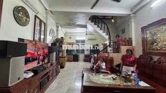 Cần Bán Nhà Đại Từ, DT: 54m², 5 Tầng, Giá 10.5 Tỷ, dân xây chắc chắn