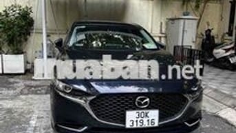 Mazda 3 luxury 2022 Màu Xanh xe gia đình ít đi