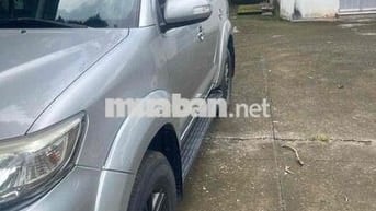 Toyota Fortuner 2015 2.5G - 340000 km