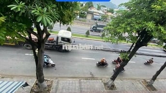 RẤT ĐẸP-BÁN NHÀ 3 TẦNG  2 MẶT TIỀN 33M VÀ 7,5M TRƯỜNG CHINH-THANH KHÊ