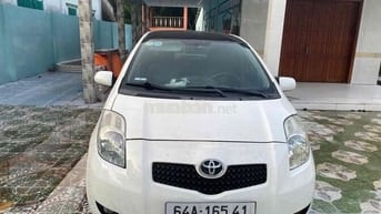 Toyota Yaris 2007 1.3 AT - 120000 km