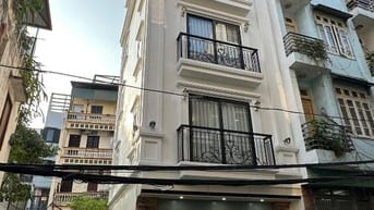 Cho Thuê Nhà Mới 45m2 Xây 5 Tầng,Thang Máy,Tại: Kim Mã,Ba Đình
