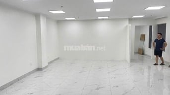 🏢 Cho thuê văn phòng tầng 3 – 130m² – 20tr- Hoàng Quốc Việt, Cầu Giấy