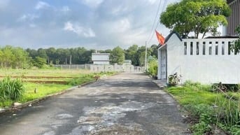 PHƯỚC HỘI:  BÀ RIA VŨNG TÀU 
Chủ gửi em một lô , dt 130 m 5x 26 
Full