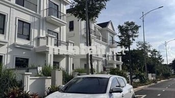 VinFast VF6 2025 Plus - odo 5200km cần đổi bán tải