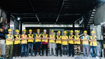 Tuyển dụng Thợ nhôm kính/Thợ thạch cao/Thợ điện nước