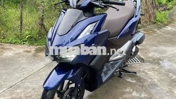 Cần bán vario 160 2024 chạy 5500km như mới