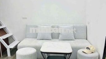 căn hộ tập thể tầng 3 Văn Chương 18/55m sử dụng 2,25 tỷ sổ đỏ riêng l