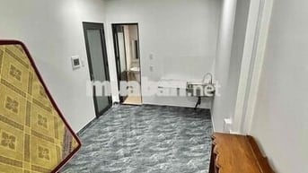 Nhà mới, phòng mới sạch sẽ thoáng mát gần cầu Nguyễn Văn Cừ thuận tiện