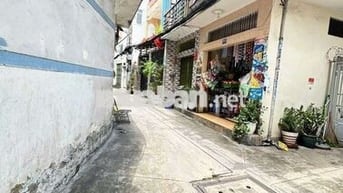 Bán nhà mới hẻm 490 thông Lý Thái Tổ P10 Q10
