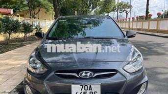 Hyundai Accent 2011 1.4 AT - 100000 km