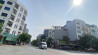 Bán nhà 6 tầng Dọc Bún 1, thang máy, mặt đường đôi Văn Khê, kinh doanh