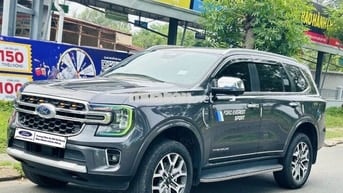 Ford Everest 2023 Titanium 2.0L 4x2 AT - 45000 km