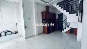 💥 CÁCH MẠNG THÁNG TÁM - HẺM THÔNG - 3 TẦNG  - DT  4,5 x 7 - XÁCH VALI
