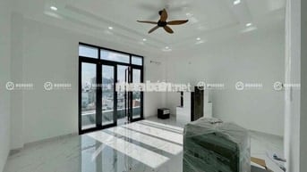 CĂN HỘ MỚI - FULL NỘI THẤT - NGAY THOẠI NGỌC HẦU - BAN CÔNG CỬA SỔ LƠN