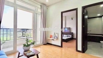 Căn Hộ Dịch vụ Studio Full Nội Thất Mặt tiền Đường Ngay Trung Tâm Q7