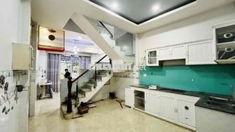 Nhà 3 Lầu Bình Tân HXH Giá Chỉ 3.78 Tỷ