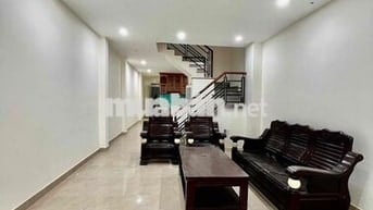 Nhà Sạch Sẻ DT 120m2 1Trệt 1Lầu 3Pn 2Wc Sân Xe Máy Hẻm Ôtô Tải