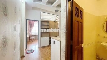 CHDV FULL NỘI THẤT SIÊU ĐẸP, TÁCH BẾP, BAN CÔNG RỘNG
