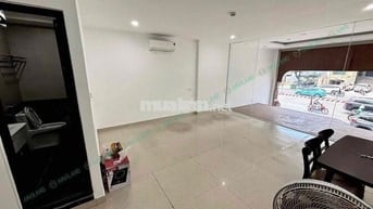 CHO THUÊ VĂN PHÒNG NGAY ĐƯỜNG NGUYỄN HỮU THỌ