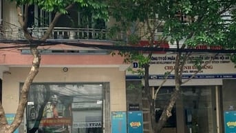 Bán hai nhà mặt tiền liền kề 76-78 Nguyễn Du, 130m2,  p Thạch Thang