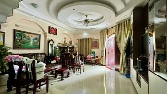 Quận 7, biệt thự cổ sân vườn, 14 x 19, 29 tỷ thương lượng