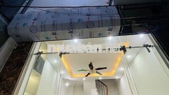 HOÀNG SÂM - HOÀNG QUỐC VIỆT NHỈNH 200TR/M NHÀ 4 TẦNG ĐẸP NGAY GẦN Ô TÔ