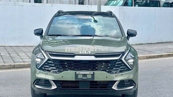 Kia Sportage 2023 Signature 1.6T AWD - 17000 km