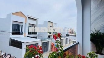 Nhà gần chợ Bình Chánh - 1T1L - 3PN