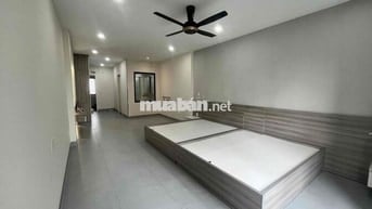 Phòng to cao cấp 4 người ở rộng rãi