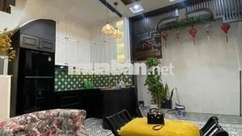 Định công hạ nhà đẹp 35m x 5 tầng 15m ra oto, ngõ rộng 3m